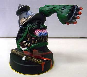 MAD SCULPTURES MONSTER MINI STATUE [GREEN]